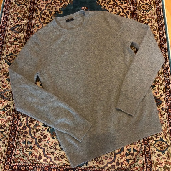 NWOT Cashmere Sweater - Picture 2 of 6